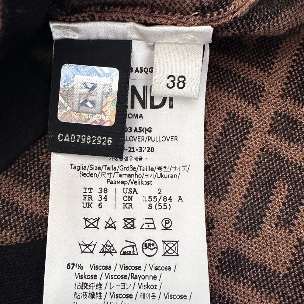Fendi Black and Tan Logo Sweater size 38 IT or M - Picture 3 of 6